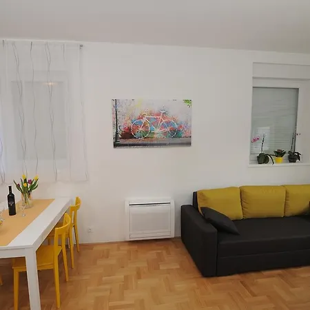 Amaros Apartment *